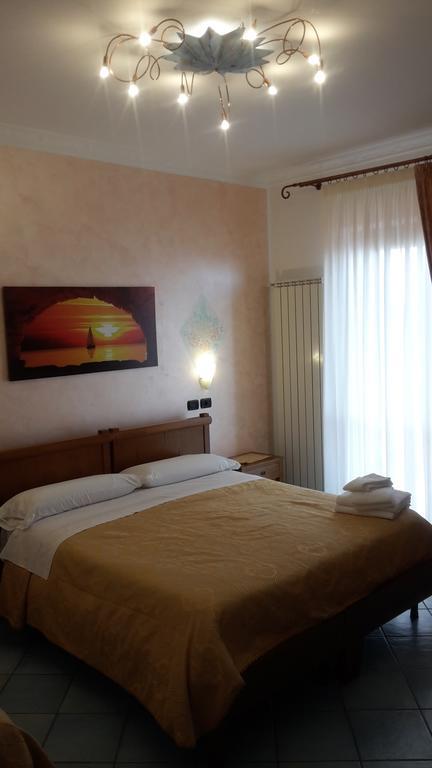 Agriturismo Mare E Monti アジェーロラ エクステリア 写真