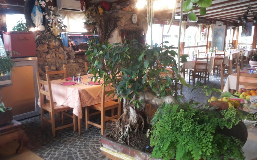 Agriturismo Mare E Monti アジェーロラ エクステリア 写真